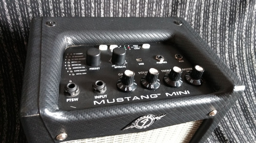 Amplificador Guitarra Fender Mustang (portable A Pilas) 