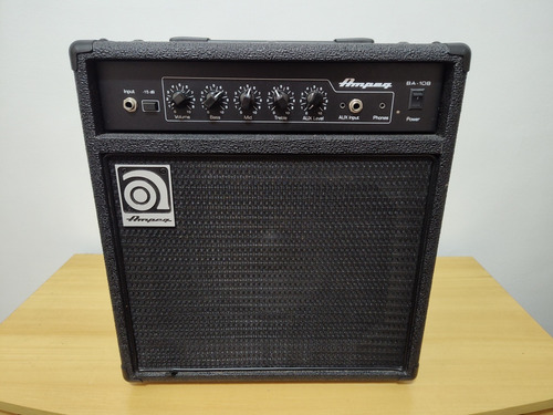 Amplificador Para Bajo Ampeg Ba-108