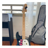 Guitarra Eléctrica Fender Squier Hello Kitty Black