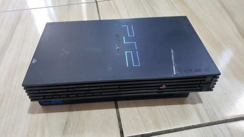 Playstation 2 Fat Só O Aparelho Sem Nada. Ele Liga E Desliga Sem Imagem E Sem Parafusos.  Tá Com Defeito!!!  B9