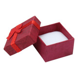 Caja De Regalo Pequeña Cuadrada Roja Con Decoración De Lazo