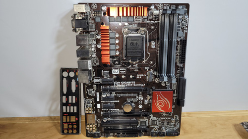 Tarjeta Madre Gigabyte Ga-z97x-gaming 3 Lga-1150