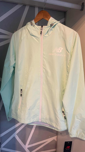 Campera New Balance