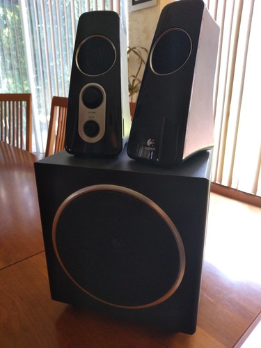 Sistema De Bocinas Logitech Modelo Z 523 Con Subwoofer Usado