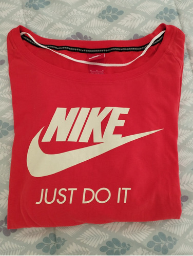 Remera Nike Original De Mujer 3/4 Coral Usada Cuello Bote