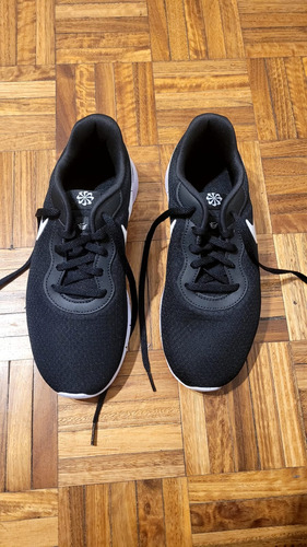 Zapatillas Nike Tanjun Negra Talle 6.5y Us 39 Eur 37.5 Br