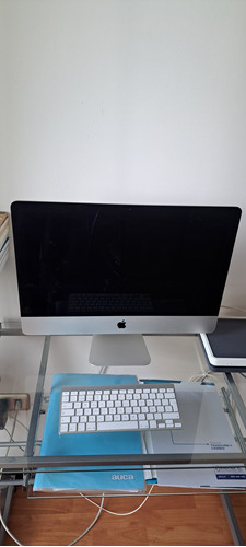 Apple iMac 21.5 Intel Core I5, 8gb Ram, 2014 Plata Reacon
