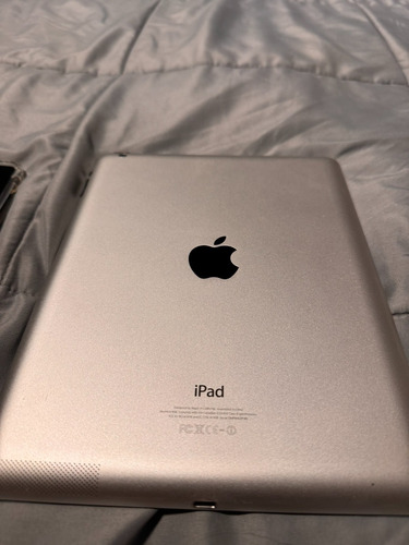 iPad  Apple  Air 2nd Generation 2014 A1566 9.7  