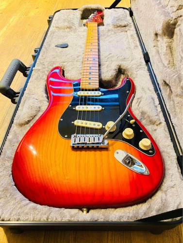 Fender American Ultra Luxe Stratocaster