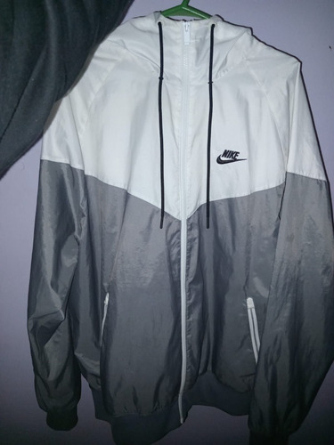 Campera Nike Wildrunner Rompevientos