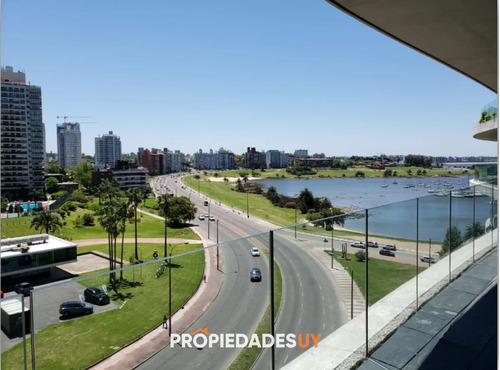 Apartamento En Montevideo, Puertito Del Buceo