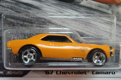 Hot Wheels Premium Fast & Furious 67 Chevrolet Camaro Color Amarillo