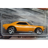 Hot Wheels Premium Fast & Furious 67 Chevrolet Camaro Color Amarillo