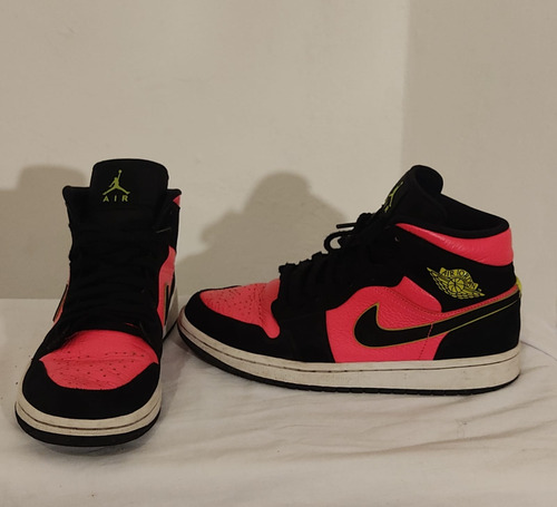 Zapatillas Nike Jordan  Hot Punch Volt  - 40