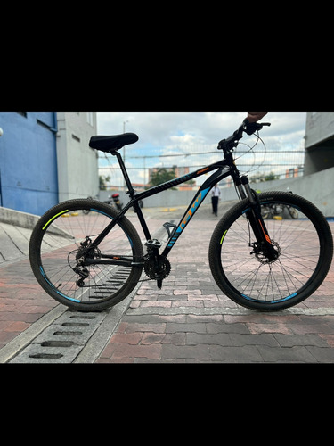 Bicicleta Gw Zebra Negra Con Azul