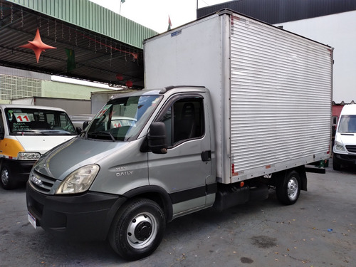 IVECO DAILY 35S14 CHASSI ANO 2011