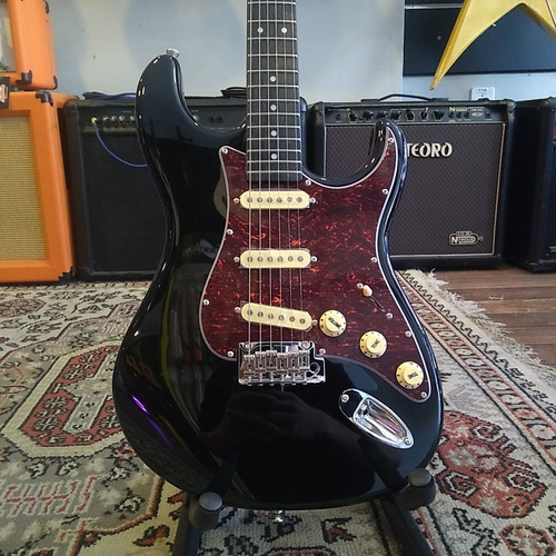 Guitarra Stratocaster Tagima T-635 Special Usada Com Capa 