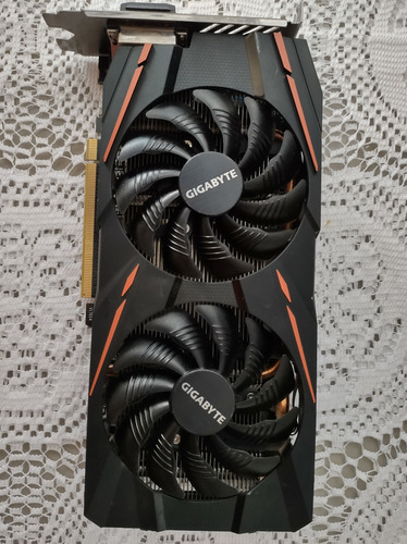 Placa De Vídeo Rx 570 Gigabyte