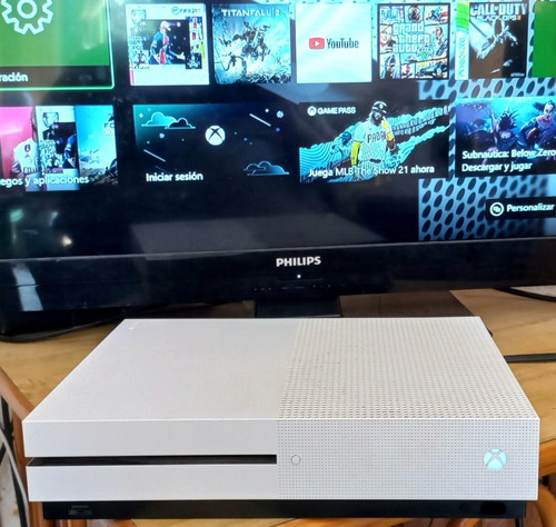 Consola Xbox One S De 500gb Con Sus Cables Sin Control 