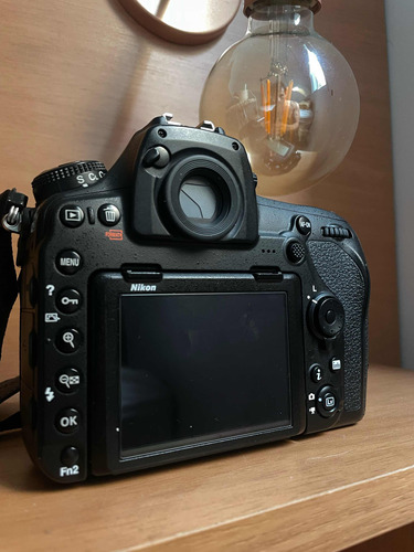 Câmera Nikon D850 Dslr 45.7mp Cmos Expeed 5