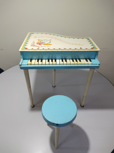 Piano Infantil Da Estrela Década De 70 Todo Em Madeira 