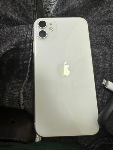 Apple iPhone 11 (128 Gb) - Blanco 83% De Batería Como Nuevo