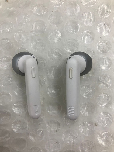 Fone De Ouvido In-ear Sem Fio Jbl Tune 220tws Branco Usado