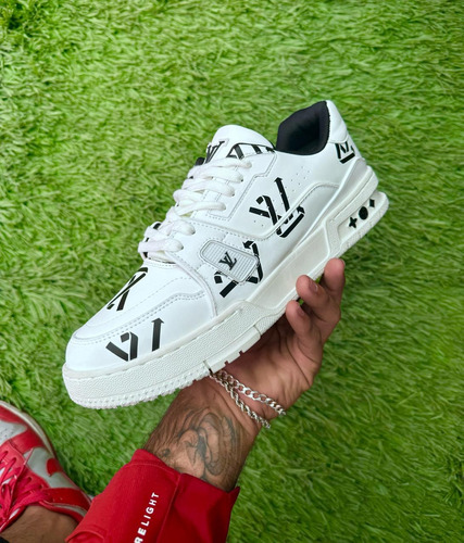 Louis Vuitton Trainer 