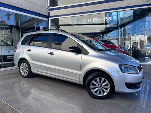Volkswagen Suran 2011 1.6 Imotion Trendline 11b