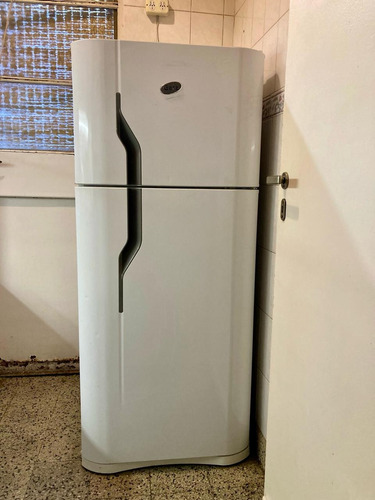 Impecable!! Heladera Gafa Hgf357af Blanca Con Freezer 282l