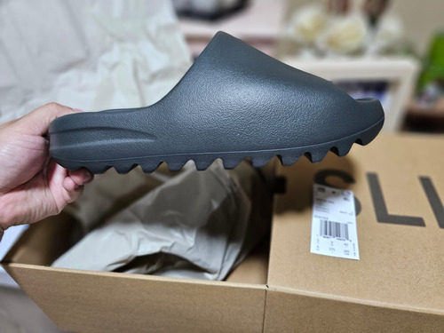 adidas Yeezy Slide - Dark Onyx - Tallas: 27mx - Original
