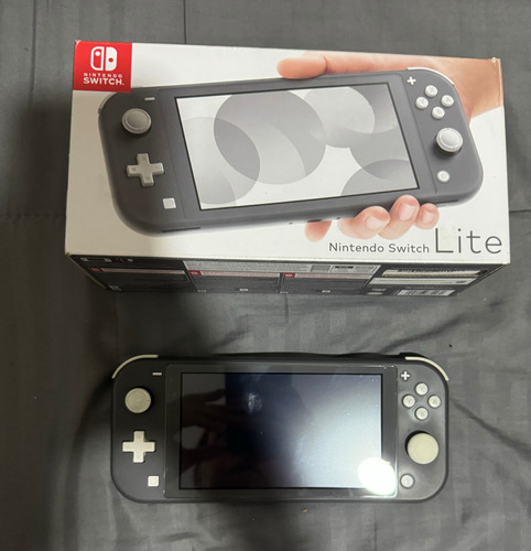 Nintendo Lite Switch Lite + Gratis Juego Pokémon