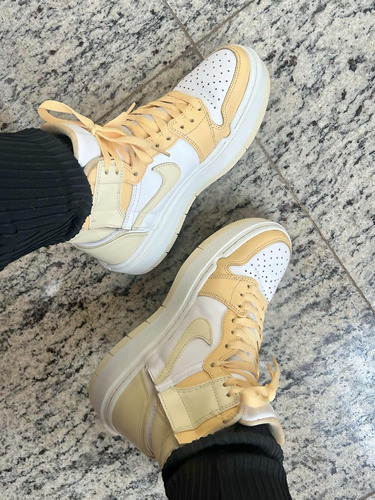 Tênis Nike Air Jordan 1 Elevate Celestial Gold