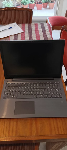 Notebook Lenovo V330-15ikb