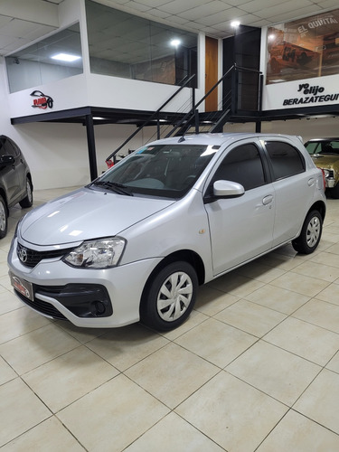 Toyota Etios 2018 1.5 Xs My19