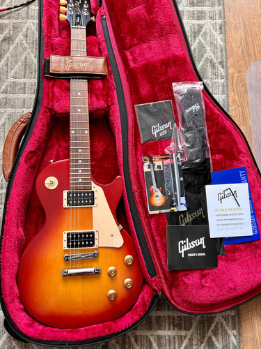 Guitarra Gibson Les Paul Studio Tribute Cherry Sunburst