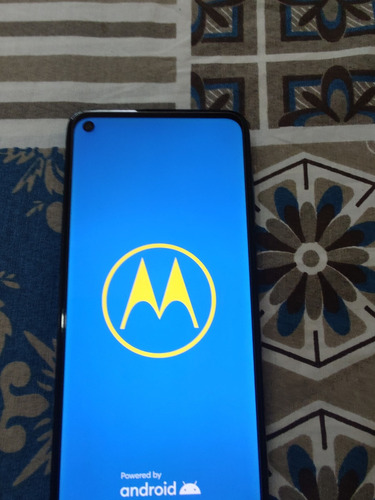  Moto G8 Dual Sim 64 Gb Neon Blue 4 Gb Ram