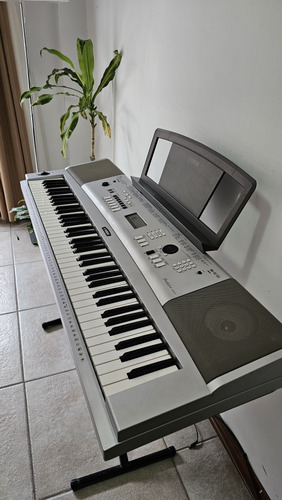 Piano Digital Yamaha Dgx 230