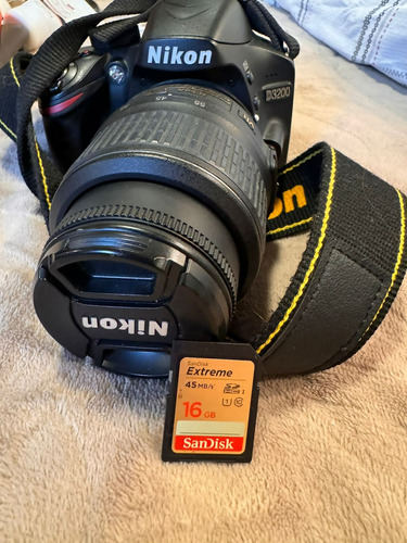  Nikon Professional D3200 + Chip 16+ Capa+ Lente 18-35mm