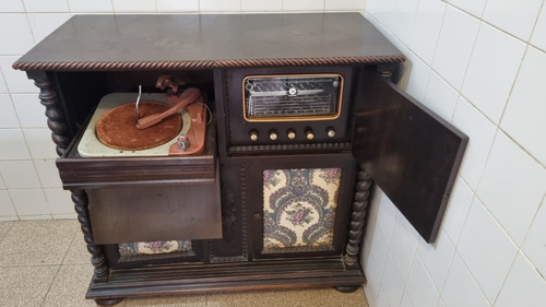 Móvel Rádio Vitrola Estilo Manoelino Em Madeira Maciça