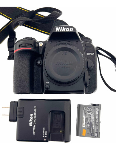 Nikon D7500 12135 Disparos Impecable Solo El Body1000billete
