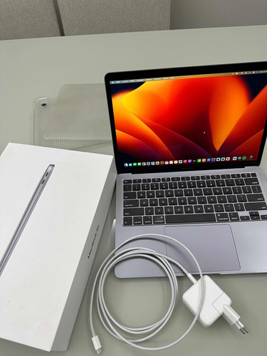 Macbook Air 2020 - Cinza Espacial