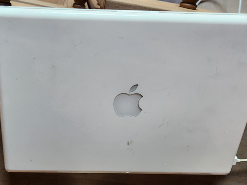 Macbook 2010 