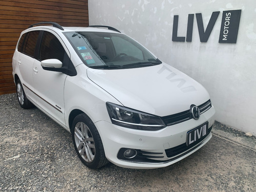 Volkswagen Suran 1.6 Highline C/cuero Año 2016 - Liv Motors