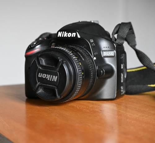  Nikon Kit D3200 + Lente 18-55mm + 50 Mm 1.8 F