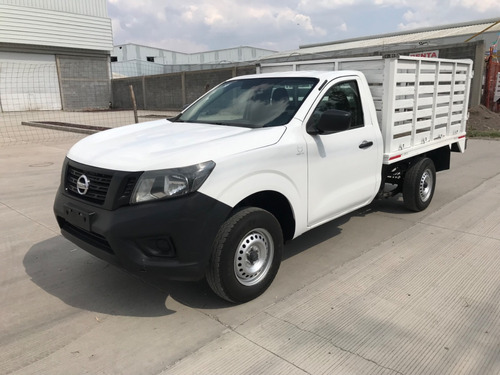 Nissan Np300 Estacas 2017