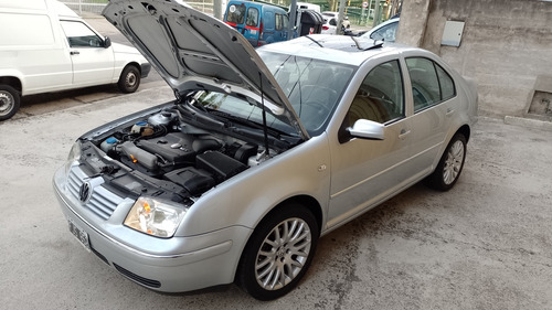 Volkswagen Bora 2006 1.8 T Highline Cu