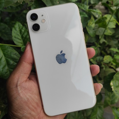 Apple iPhone 11 (64 Gb) - Branco Usado