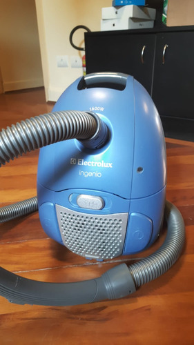 Aspirador Electrolux Ingenio 110v. Usado Com Mangueira