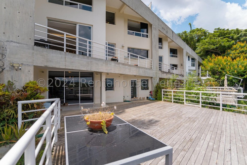 Townhouse Remodelado En Venta, Urb. Oripoto